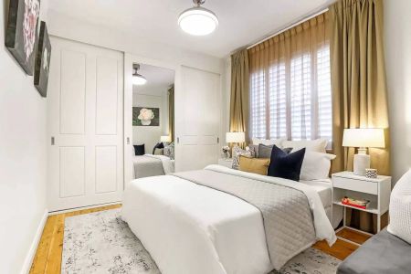 Light-Filled Art Deco Sanctuary Moments from Bondi Beach - Photo 2