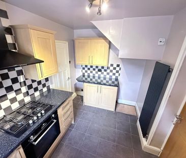 3 Bed Semi-Detached House, Fold Street, M40 - Photo 6