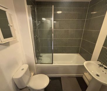 Gibraltar Close, Lower Stoke - Photo 3