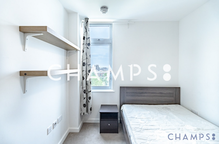 3 bedroom flat to rent - Photo 3
