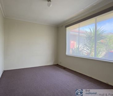 Prime Location Family Home - Photo 2