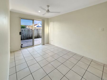 19/8 Rosegum Place, 4301, Redbank Plains Qld - Photo 2