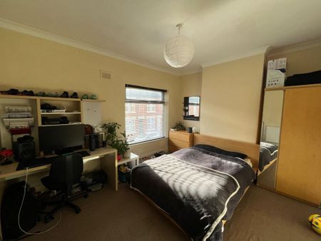 88 Station Street - Golden StableLoughborough - Photo 2