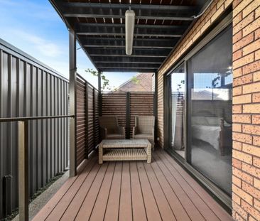 9 Vermeer Avenue - Photo 3