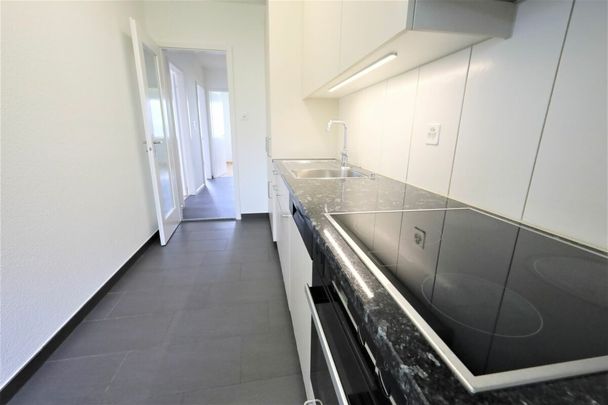 "Moderne Wohnungen in sanierter Liegenschaft im Längi-Quartier" - Photo 1