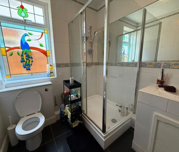 1 bedroom in a house share to rent - Photo 6