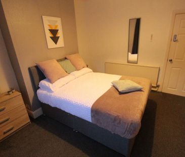 4 Whitehall Terrace, Lincoln, Lincolnshire, LN1 1PQ, United Kingdom - Photo 2