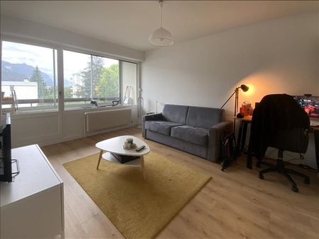 1 pièce - Meublé - 37 m² - 3ème étage - Colocation non autorisée - Photo 2