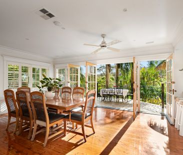 TIMELESS COASTAL ELEGANCE - PRIVATE PALM BEACH SANCTUARY - Photo 4