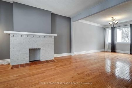 For Lease - 50 Manor Road, Toronto, Ontario - Photo 4