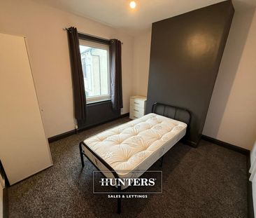 1 bedroom Flat To Let - Photo 1