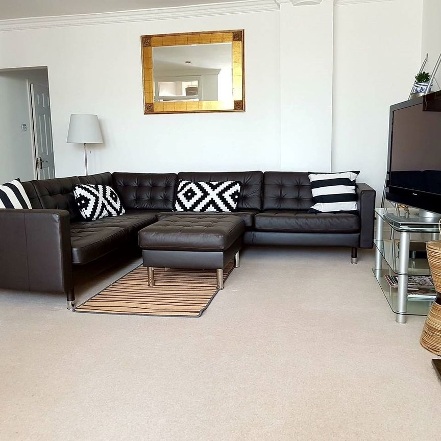 Kingsway, Hove BN3 4GL - Photo 1