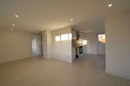 Aspal Park, Beck Row, Bury St. Edmunds, Suffolk, IP28 - Photo 3