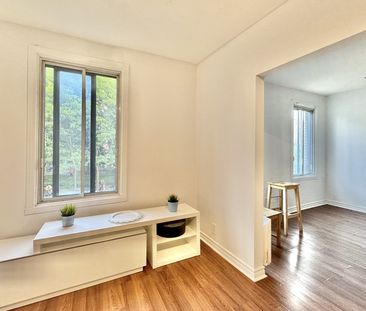 Unit 1: Entire unit - Photo 2