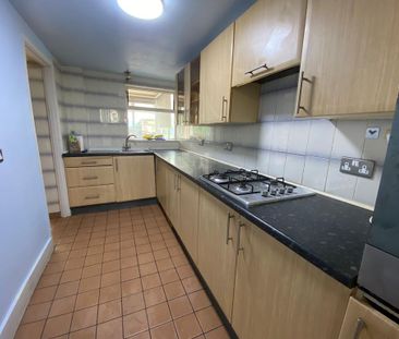 3 bedroom terraced house to rent - Photo 3