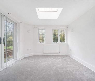 4 bedroom detached house to rent - Photo 4