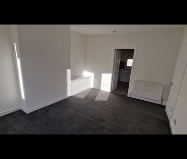 2 Bed Flat, Liberton Street, G33 - Photo 1