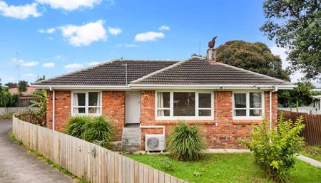 Newly Renovated Family Living in Prime Location - Built by MJ HOME Group - Photo 5