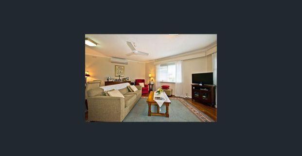 Spacious 3 Bedroom Unit - Photo 1