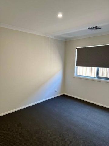 Brand New Three Bedroom Rental in Prime Irymple Location! - Photo 3