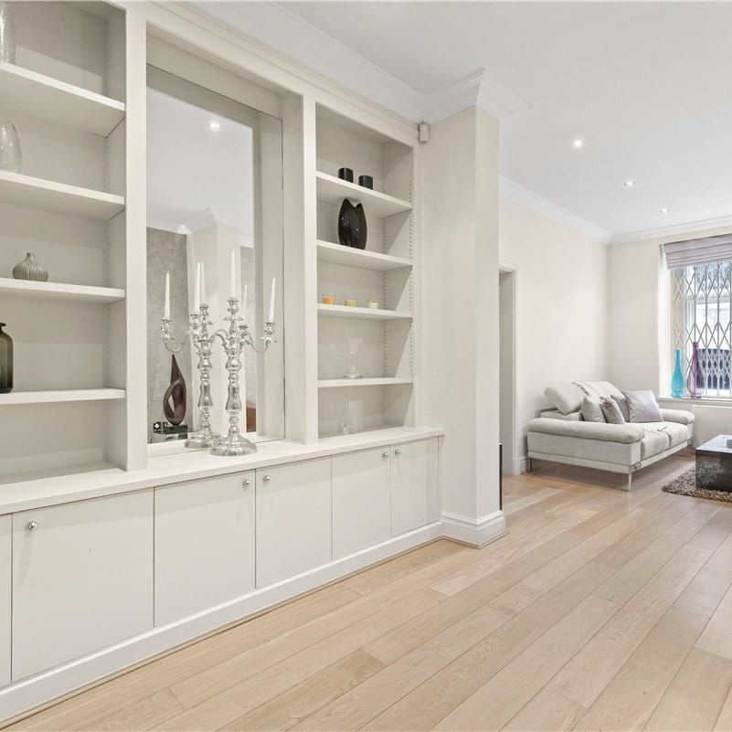 An exceptional, spacious and modern one bedroom flat in a converted building. The flat benefits from outstanding storage and large living space. Minimum Tenancy Length: 6 months EPC rating D | Council Tax Band G - Photo 1