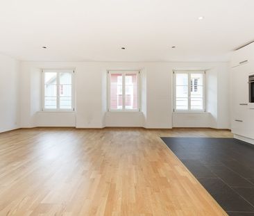 WUNDERSCHÖNE WOHNUNG MIT TERRASSE AN TOP-LAGE! - Foto 2