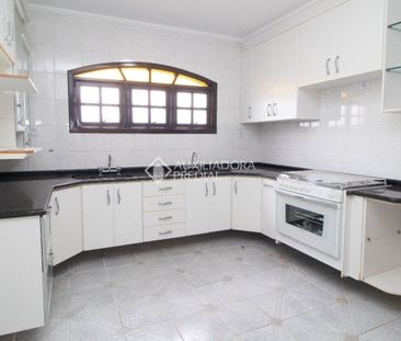 Sobrado com 4 quartos e 270m² para alugar em Vila Camilópolis, Sant... - Foto 6