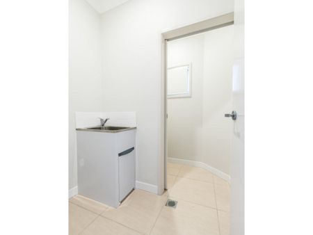 Modern Townhouses in Prime Heathwood Location -$520 to INCREASE TO $600 PER WEEK FROM 05/02/2026 - Photo 5