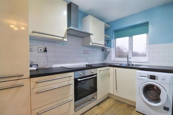 2 bedroom bungalow to rent - Photo 1