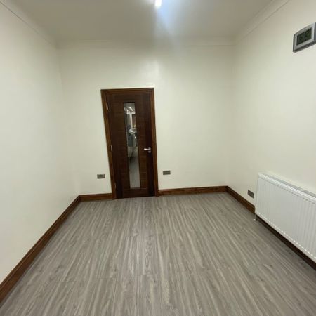 Room in a Shared House, St. Stephen's Road, E6 - Photo 3