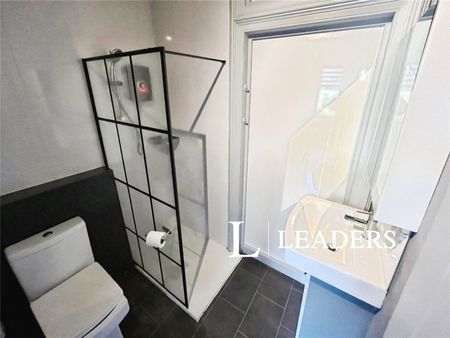 studio to rent The Drive, Hove, East Sussex, BN3 - Photo 5
