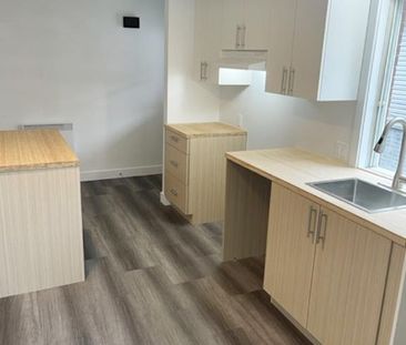 🏡 GRAND 4 ½ À LOUER à Saint-Hubert - Photo 4