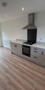 3 bedroom detached house to rent - Photo 3