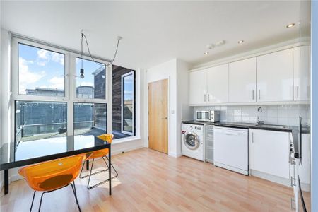 2 bedroom apartment to rent - Photo 2