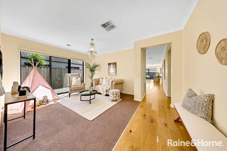 Stop Scrolling - Photo 2