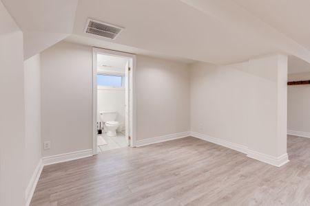 For Lease - 606 Conacher Drive Unit# Lower, Toronto, Ontario - Photo 5