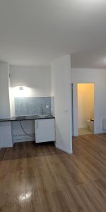 Location Appartement 2 pièces 33m² LILLE 59000 - Photo 3
