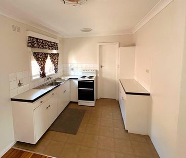 Renovated Central Albury Unit - Photo 3