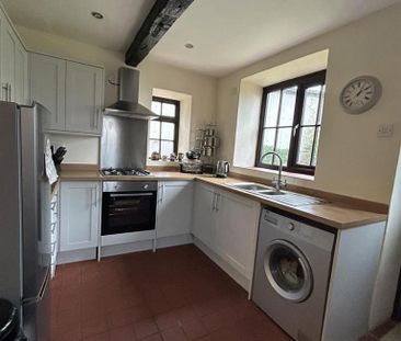 3 bedroom semi-detached bungalow to rent - Photo 6