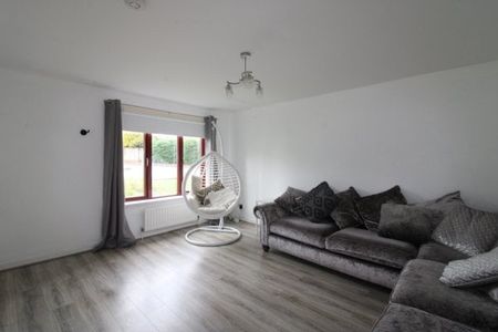 Blackbyres Court, Barrhead - Photo 2