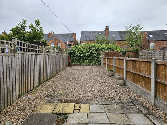 Gedling Grove, Arnold, Nottingham - Photo 1