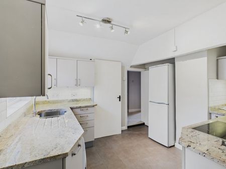 28a London End, Beaconsfield, Bucks,HP9 - Photo 2