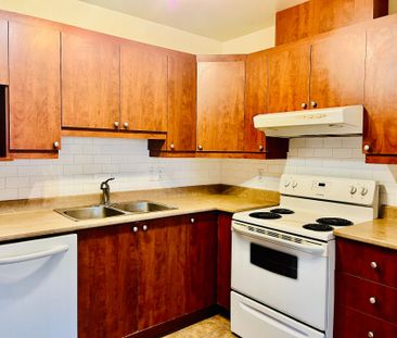 1040 Rue Émile Bouchard, Vaudreuil-Dorion, QC J7V - Photo 1