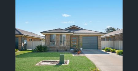 Spacious Single-Level Living in a Prime Location - Photo 5