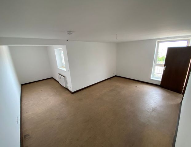 Gemütliche 1-Zimmer-Wohnung sucht Sie als neuen Mieter // DG , Links - Photo 1