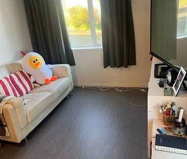 Cosy Modern One Bedroom Flat with Modcons - Photo 3