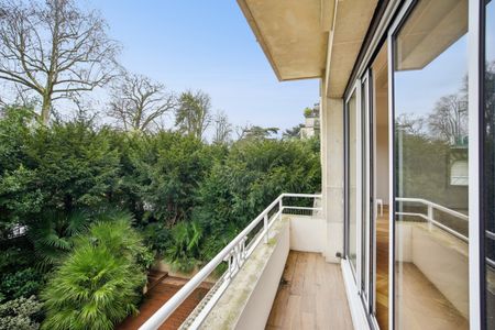 Très bel appartement vide entièrement rénové - Jardin du Ranelag - Photo 2