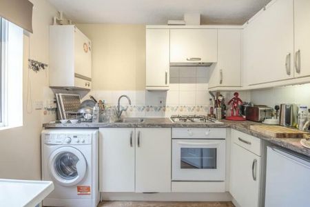 2 bedroom terraced house to rent - Photo 5