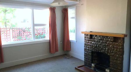 Two or Three Double Bedroom Home - Photo 4