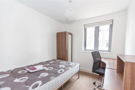 4 bedroom apartment to rent - Photo 5